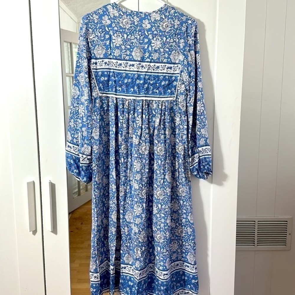 R. Vivimos Blue & White Floral Boho Print Long Sleeve V Neck with Tassels Dress - Picture 10 of 12